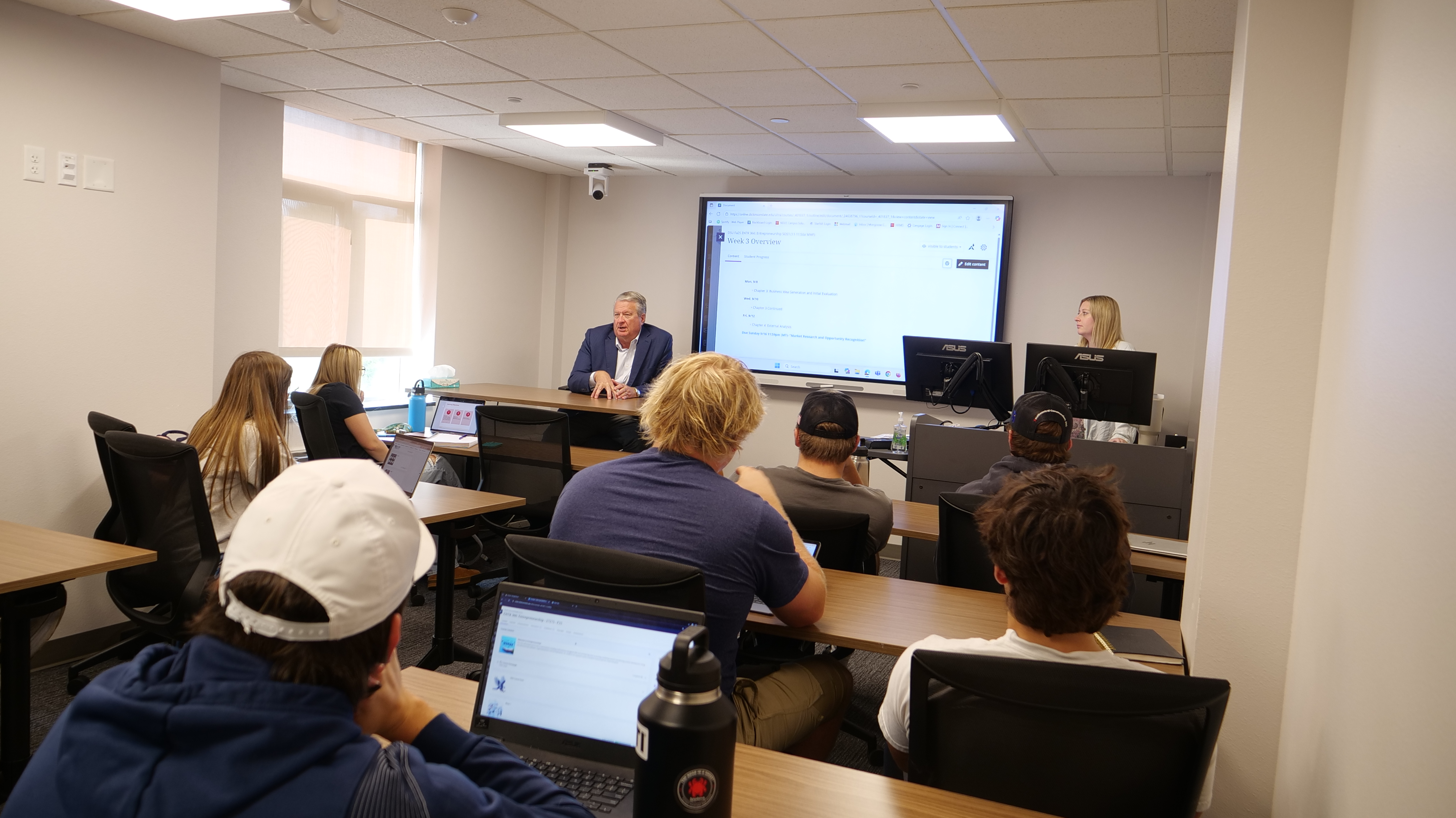president molander in the classroom